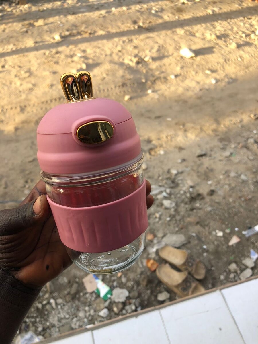 Bouteille d'eau mignonne en verre