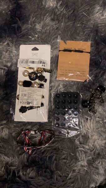 Ensemble de Bracelets et Accessoires