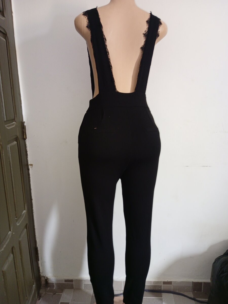 Combinaison élégante à volants