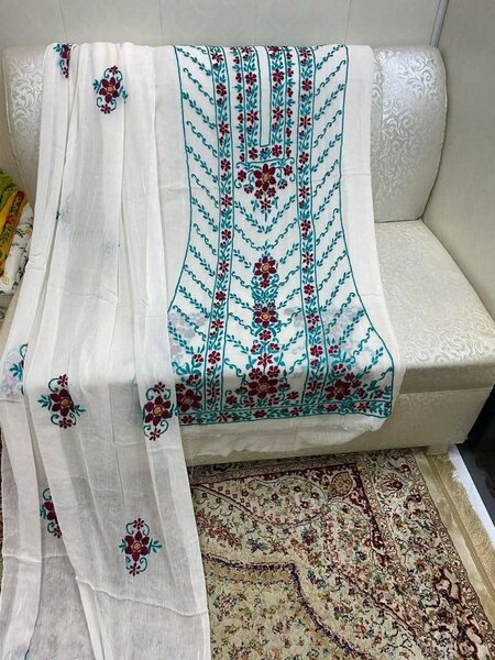 Ladies suit