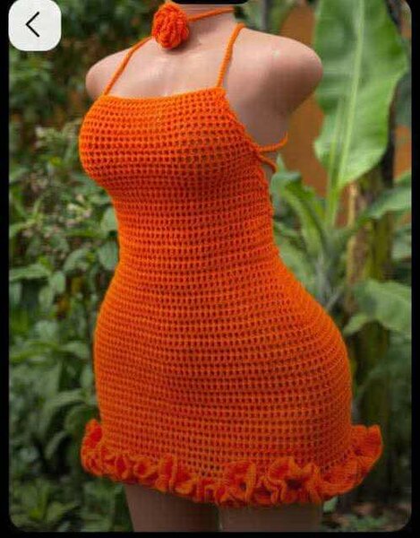 Robe en crochet orange