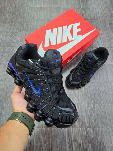 Nike Shox Sneaker Collection