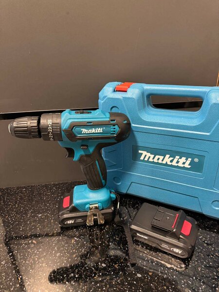 Шуруповерт Фирмы: MAKITA