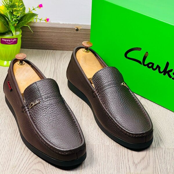 Quality Clarks Brown Loafers