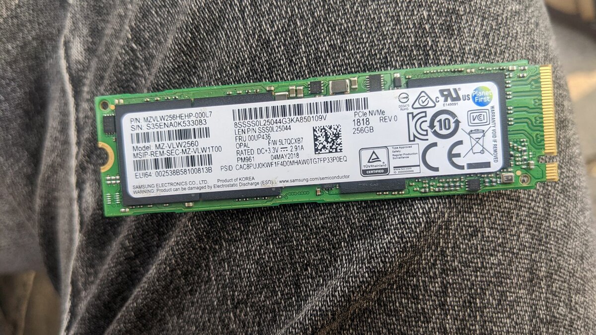 SSD (Solid state drive ) M.2