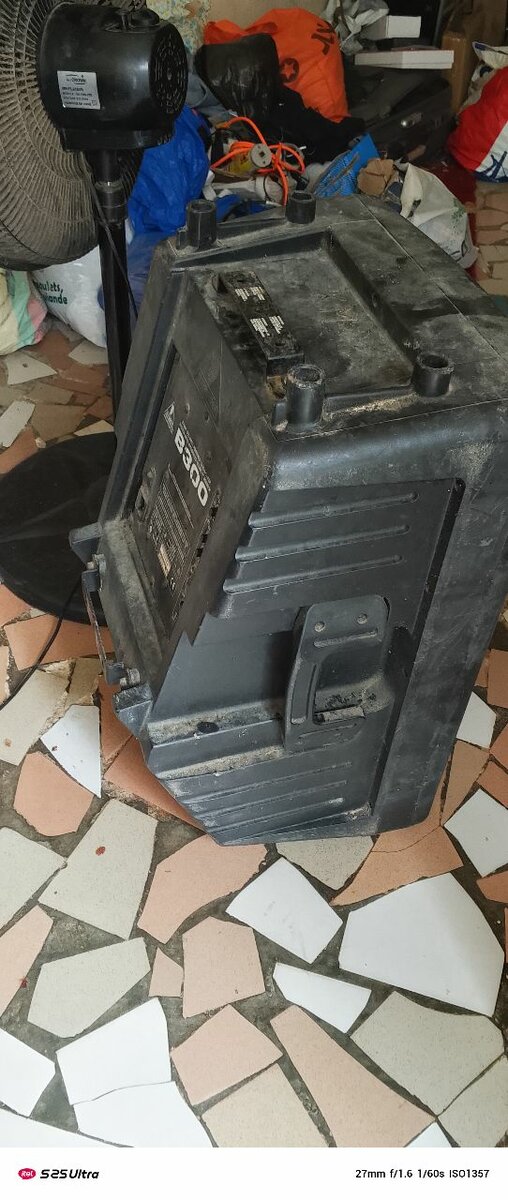 Haut-parleur Behringer B300