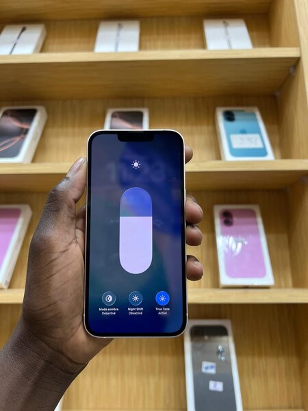 iPhone 13 reconditionné rose