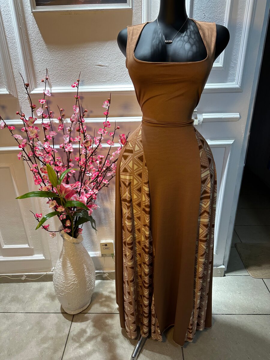 Robe longue sans manches élégante