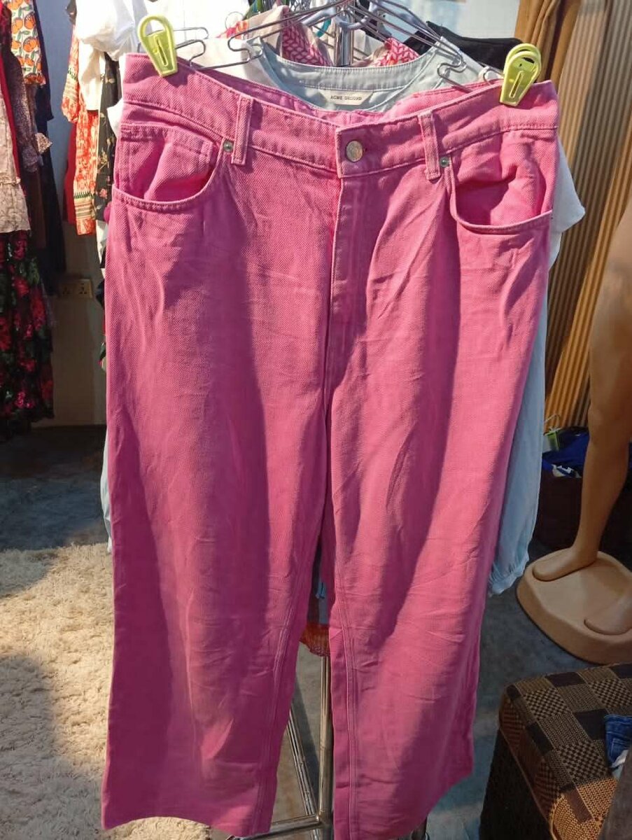 Ladies jeans sizes 8-18