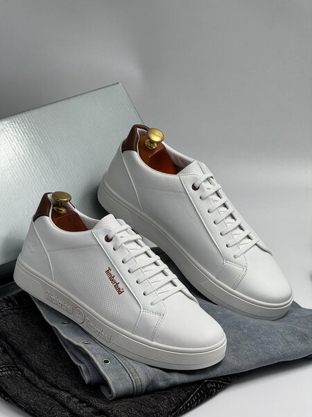 TIMBERLAND ALL WHITE