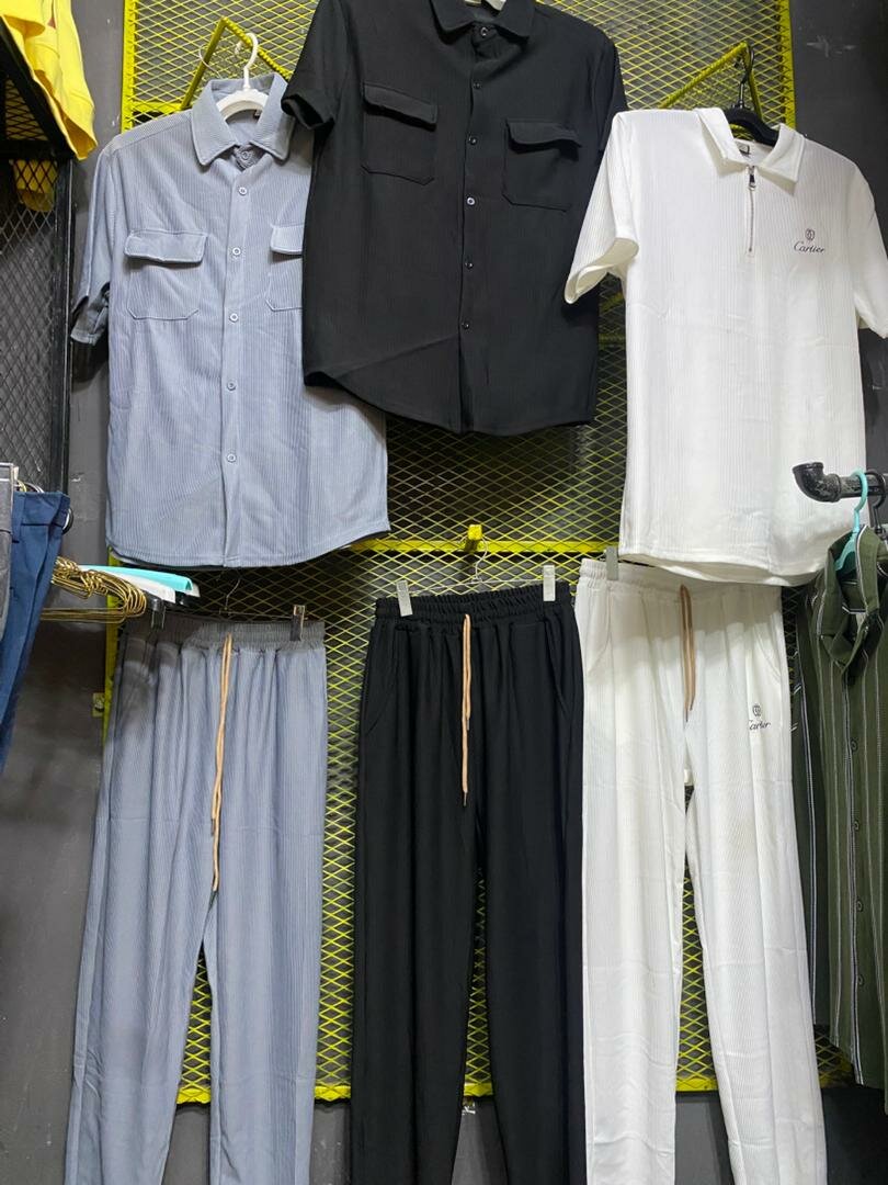 MENS TOP AND DOWN SUITS