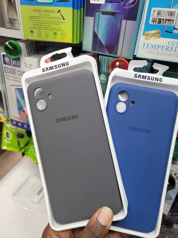 A04 silicone phone pouches