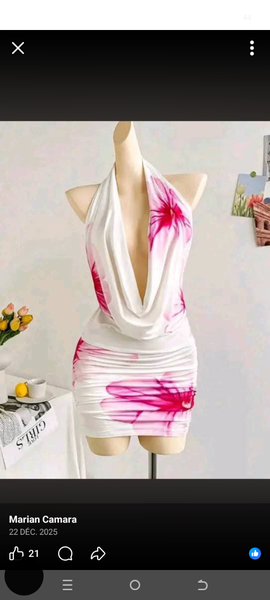 Robe élégante dos nu