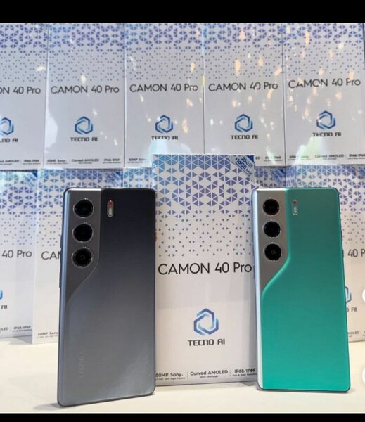 Tecno Camon 40 Pro - Smartphone