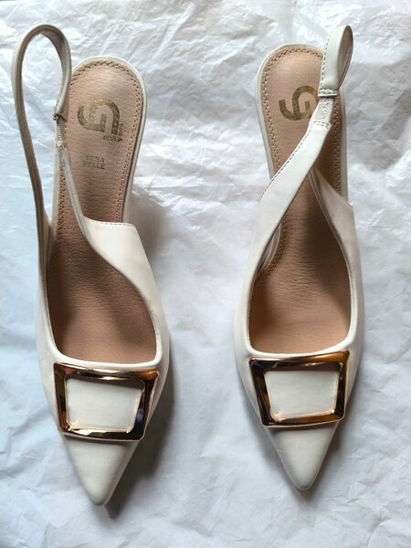 Escarpins blancs élégants