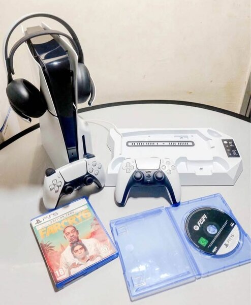 Ps5 console