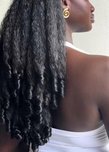 Extensions de cheveux bouclés