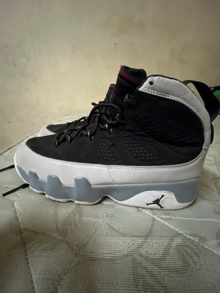 Basketball Sneakers Bicolores