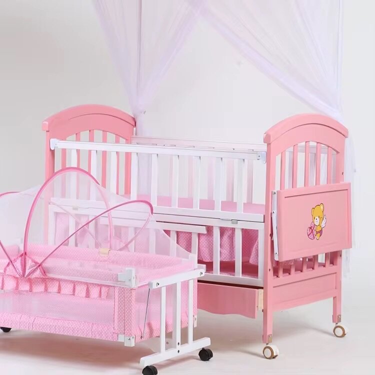 Berceau bébé avec moustiquaire