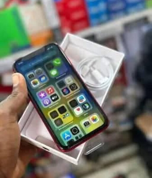 Smartphone Apple Rouge avec Boîte