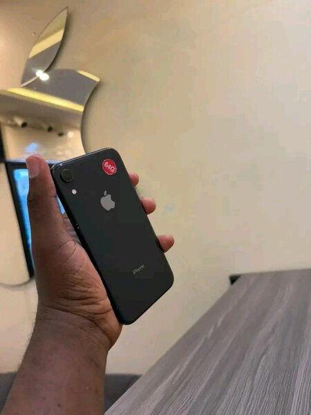 iPhone XR Noir 128 Go