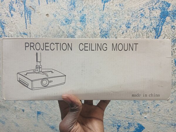 Support de plafond pour projecteur
