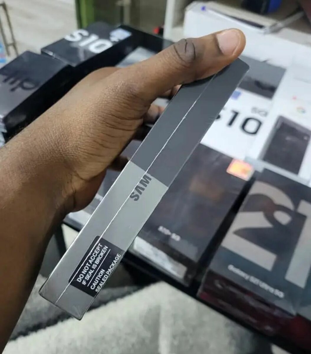 SAMSUNG GALAXY Z FOLD 3 )12GB+256GB SCELLÉ