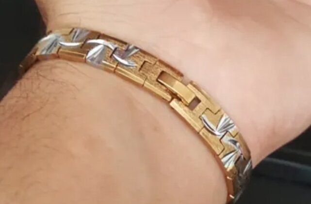 HIGH QULATIY Golden CHAIN BRACELET FOR MEN