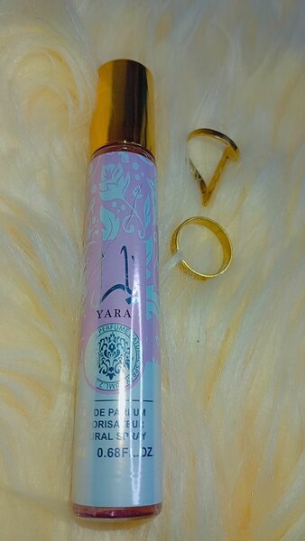 Parfum féminin Amiraat et yara
