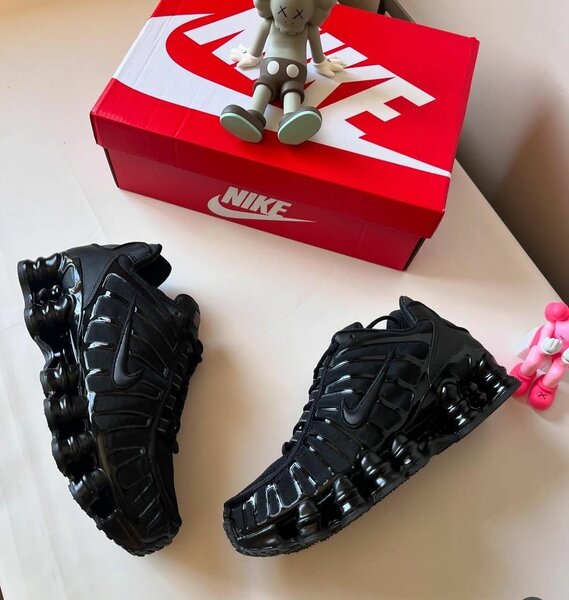 NIKE SHOX TL