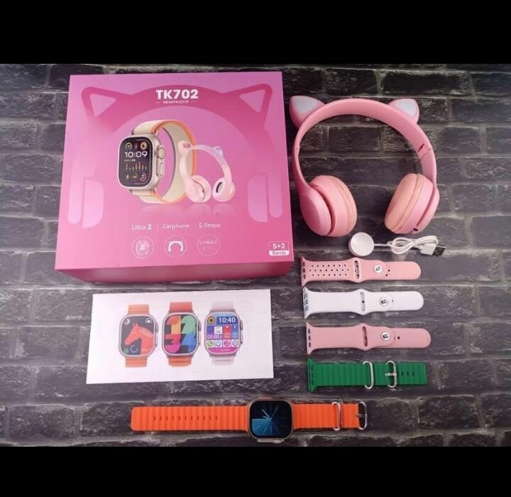 Montre intelligente TK702 avec écouteurs et bracelets