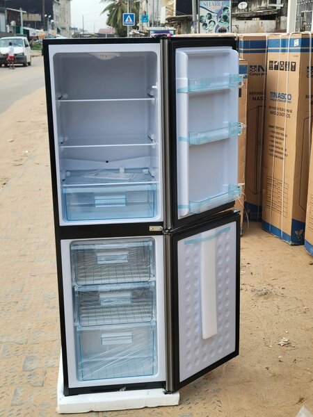 Réfrigérateur combiné inox