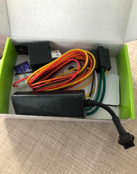 Dispositif de Suivi GPS Auto