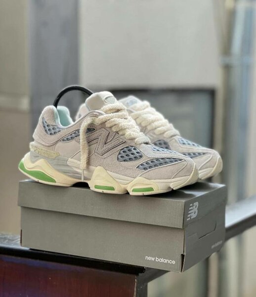 New Balance 9060