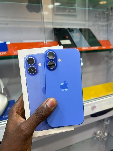 iPhone 16 128go quasi neuf avec son carton