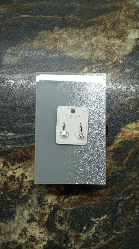 Стильные серьги высокого качества