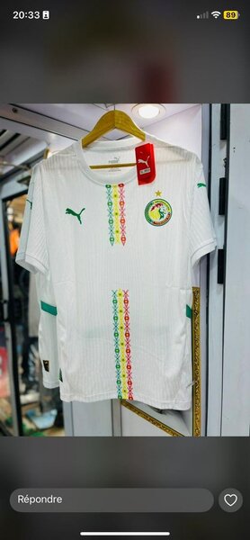 Maillots de football colorés