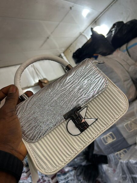 Sac à main élégant femme