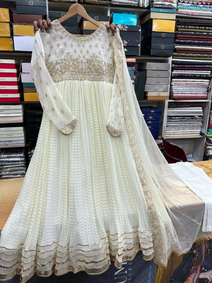 Chiffon maxi stitch 3 pc  Dc Free