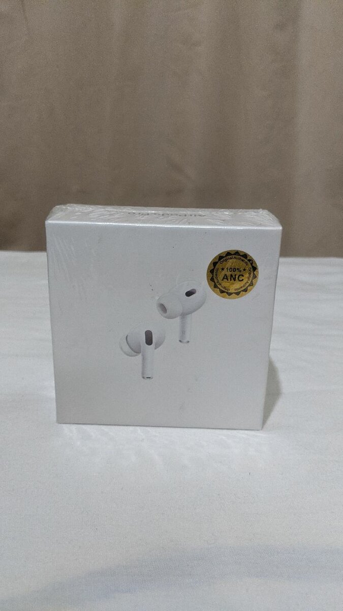 ORIGINAL APPLE Airpods PRO3   Crystal clear sound  Comfortab