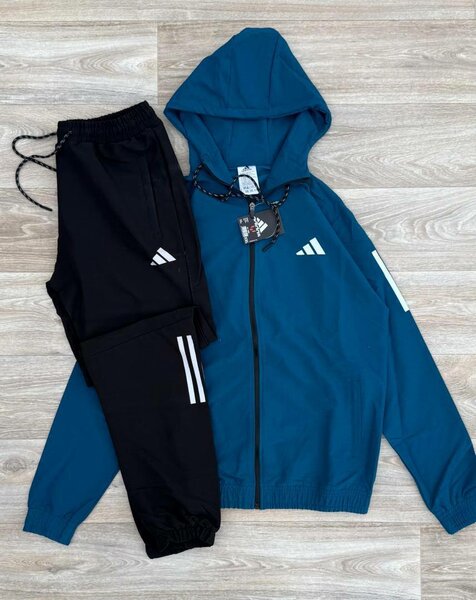Ensemble de survêtement Adidas