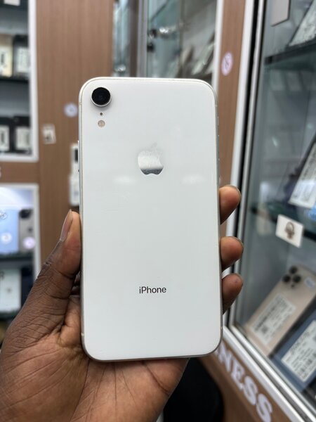 iPhone XR Blanc 64 Go