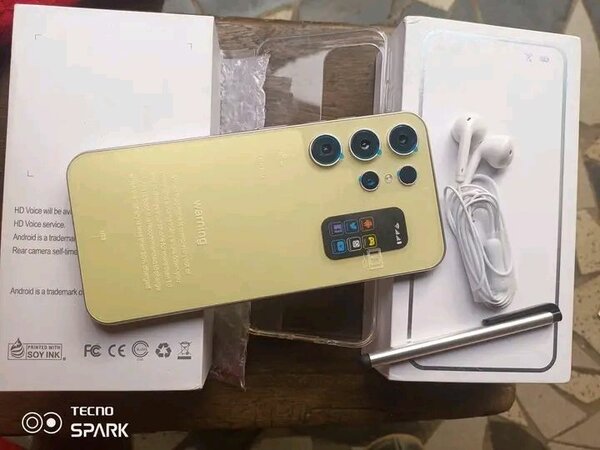 Tecno Spark - Smartphone Android