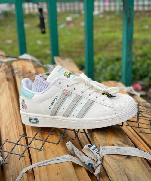 Adidas Superstar
