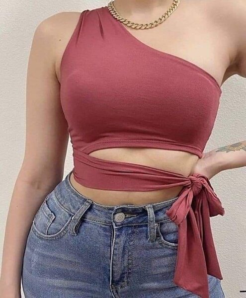 Top asymétrique pour femmes