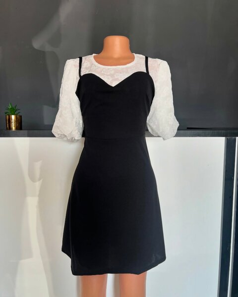  women's beautiful dress 