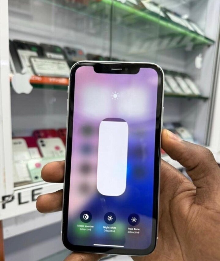 iPhone XR Blanc 64GB