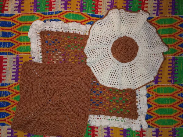 Set de nappes crochetées