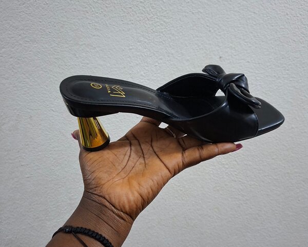 Mules à talon élégantes