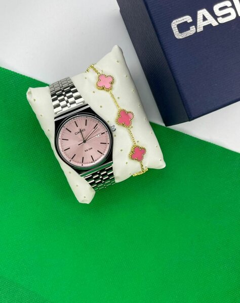 Elegant Casio Wristwatch